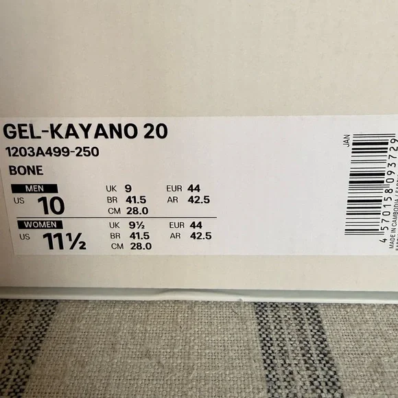 New ASICS Gel-Kayano 20 - Picture 7 of 7